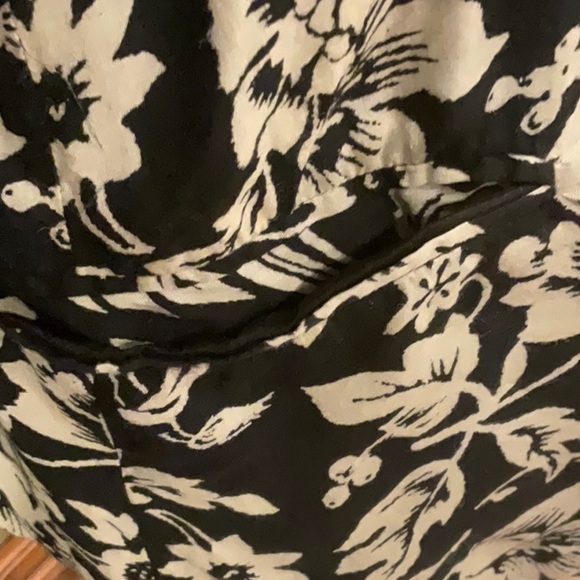 O’Neill blue/white SZ 10 woman’s waterfall open floral lined jacket pockets - Picture 5 of 12